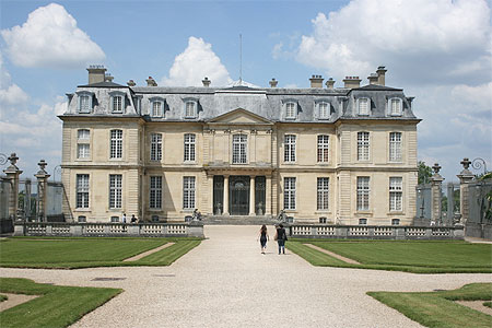 Le château de Champs-sur-Marne Le château de Champs-sur-Marne