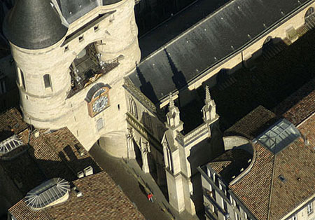 Porte de la grosse cloche Porte de la grosse cloche