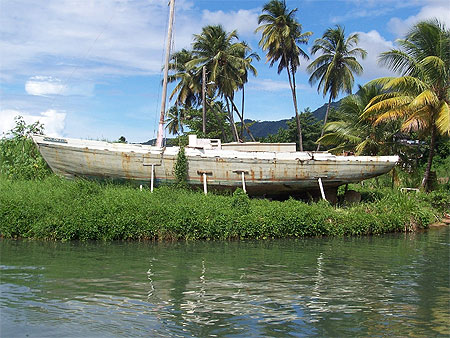 Bateau hors de l'eau Bateau hors de l'eau