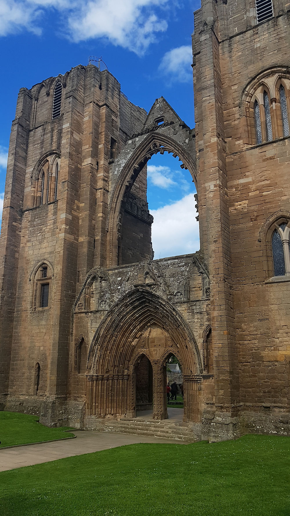 Église en ruines a Elgin