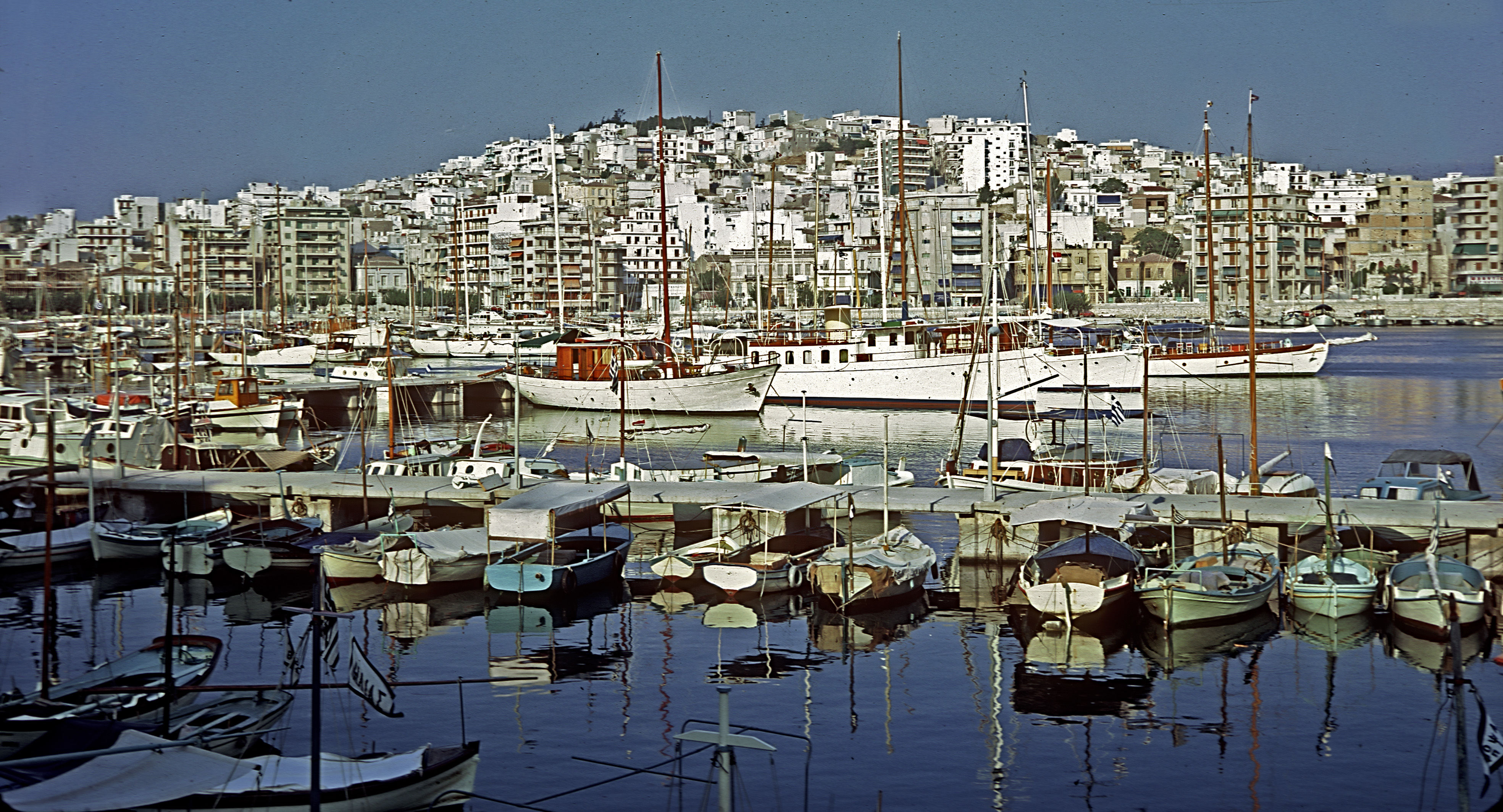 Port de Zéa, Le Pirée