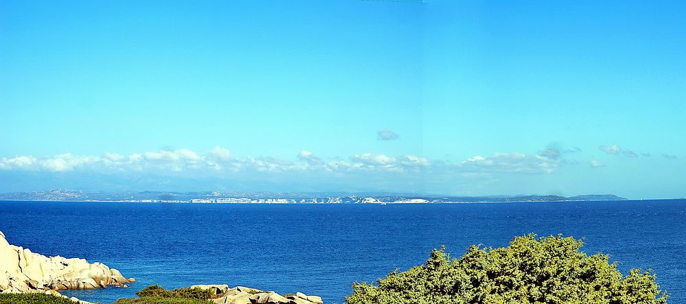 Corse du sud vue depuis la Sardaigne