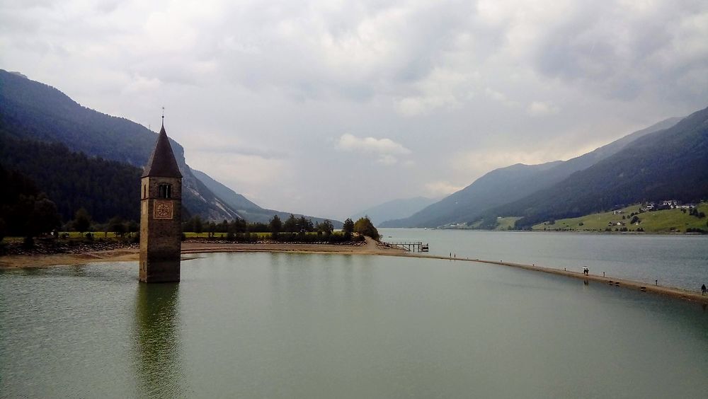 Le campanile di lac de resia