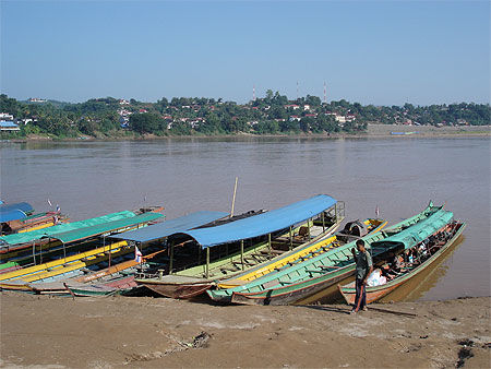 Le port pour Huai Xay (Laos) sur le Mékong