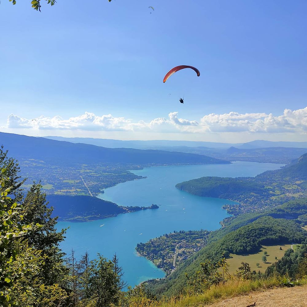 Le lac d'Annecy depuis le col de la Forclaz