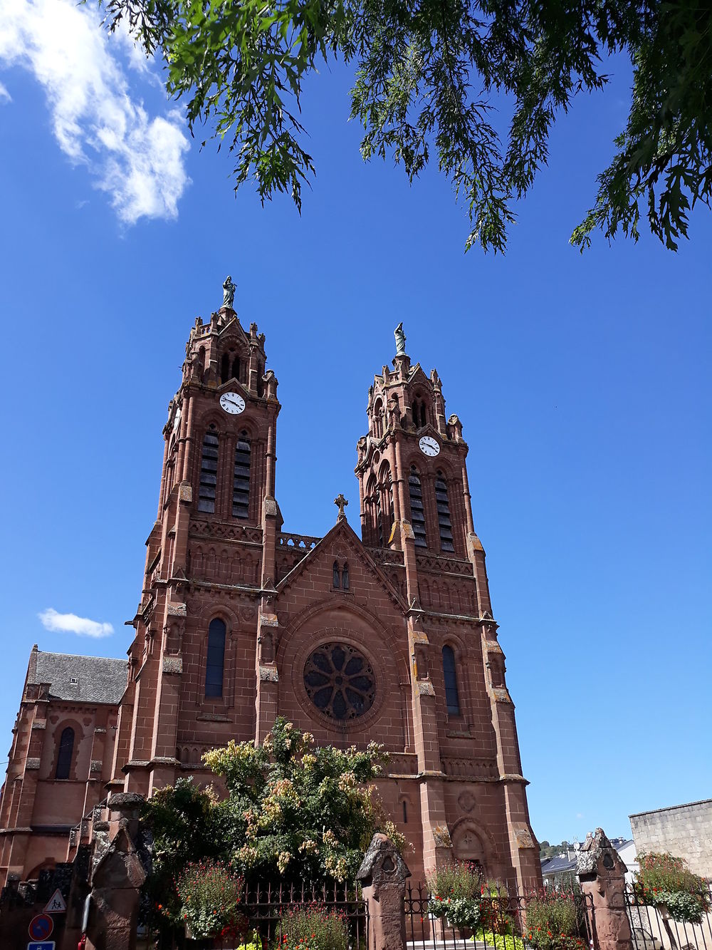 Espalion - église Saint-Jean Baptiste