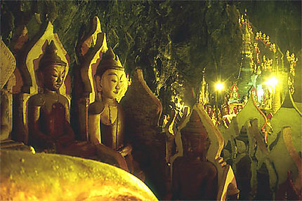 Bouddhas à la grotte de Pindaya