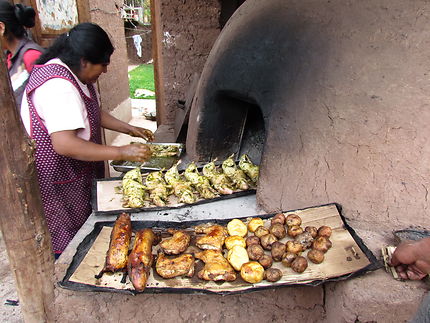 Gastronomie péruvienne à Pisac, Pérou