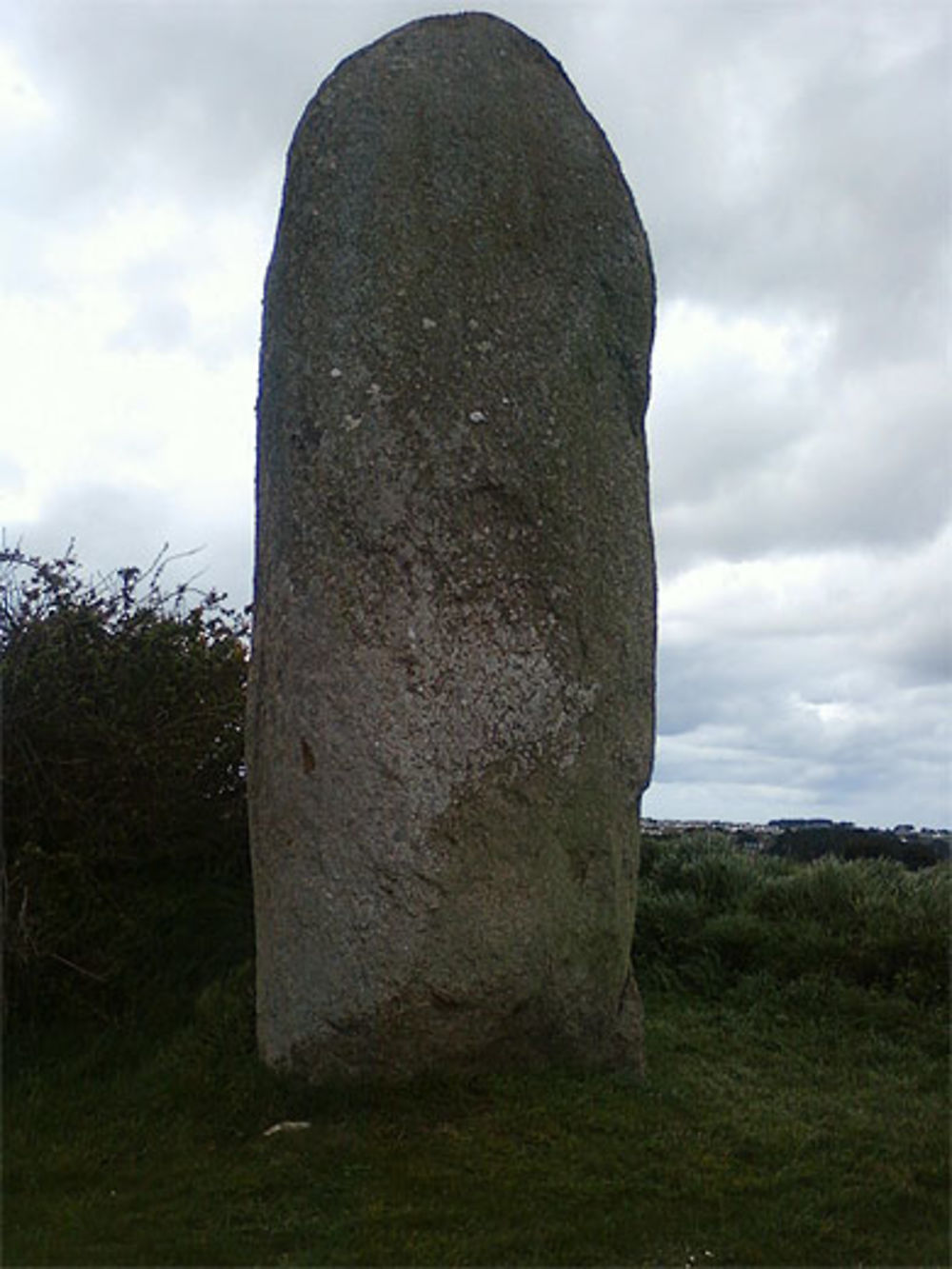 Menhir de Lannalouarn