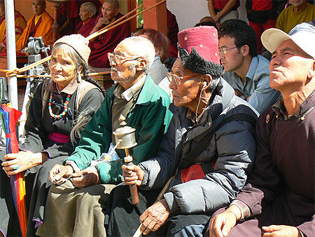 Participants au festival de Phyang