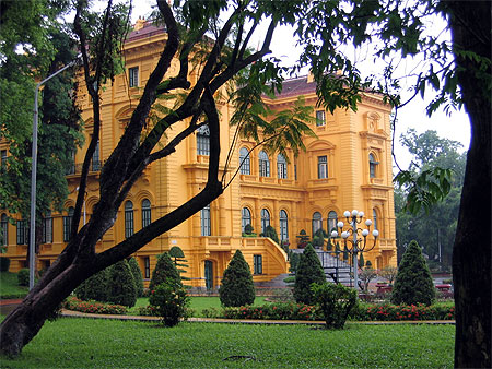 Maison du gouverneur à l'époque de l'Indochine Française Maison du gouverneur à l'époque de l'Indochine Française