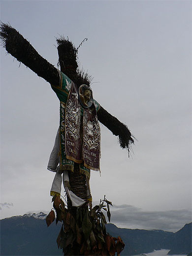 Christ dominant le canyon del Colca Christ dominant le canyon del Colca
