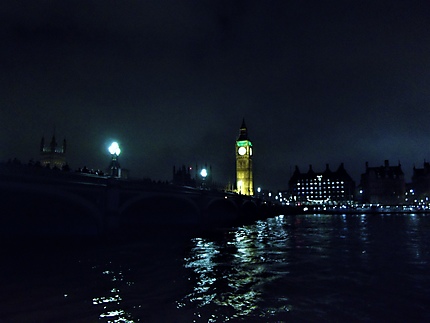 Big Ben et la tamise la nuit