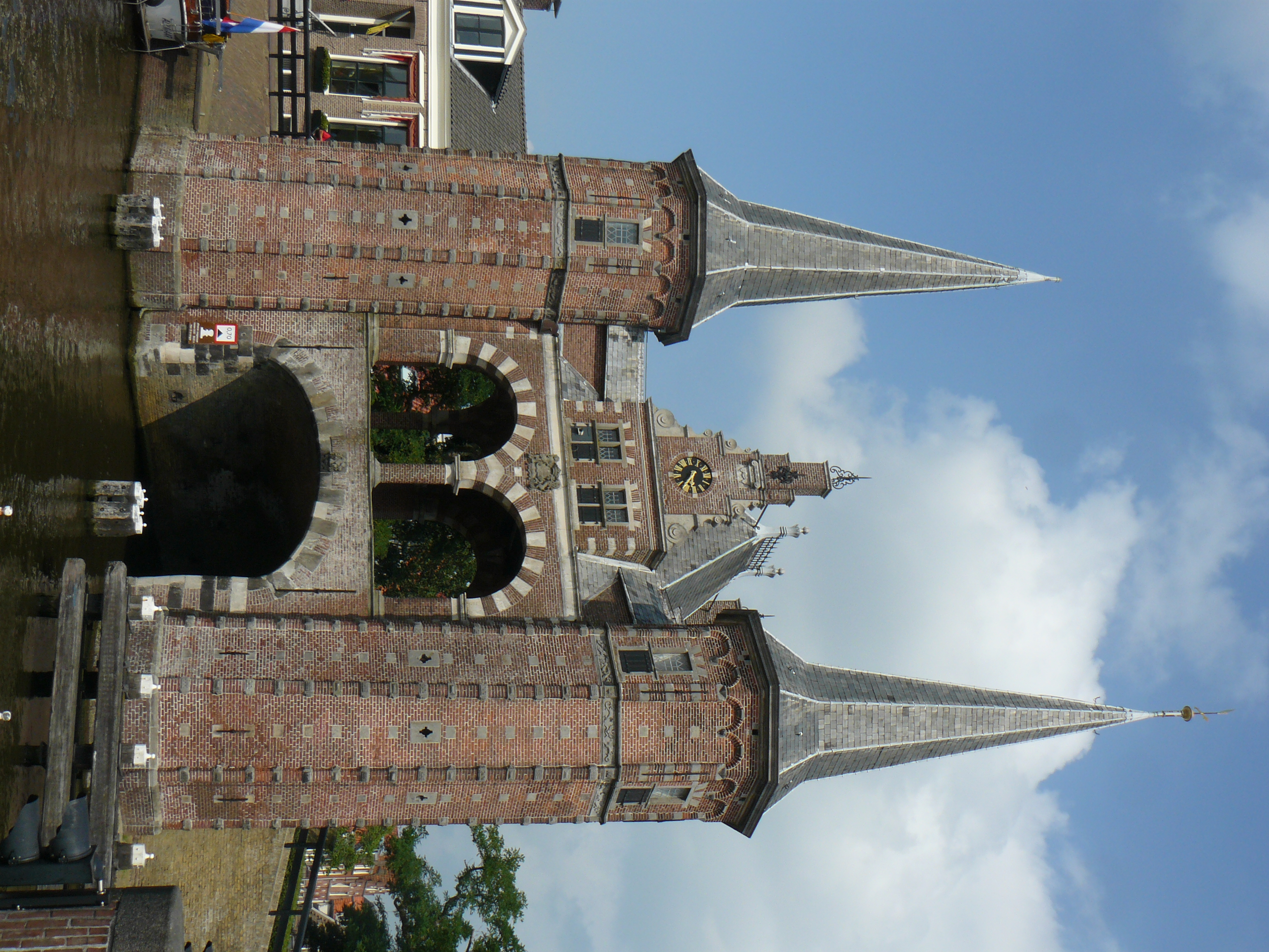 Sneek Sneek