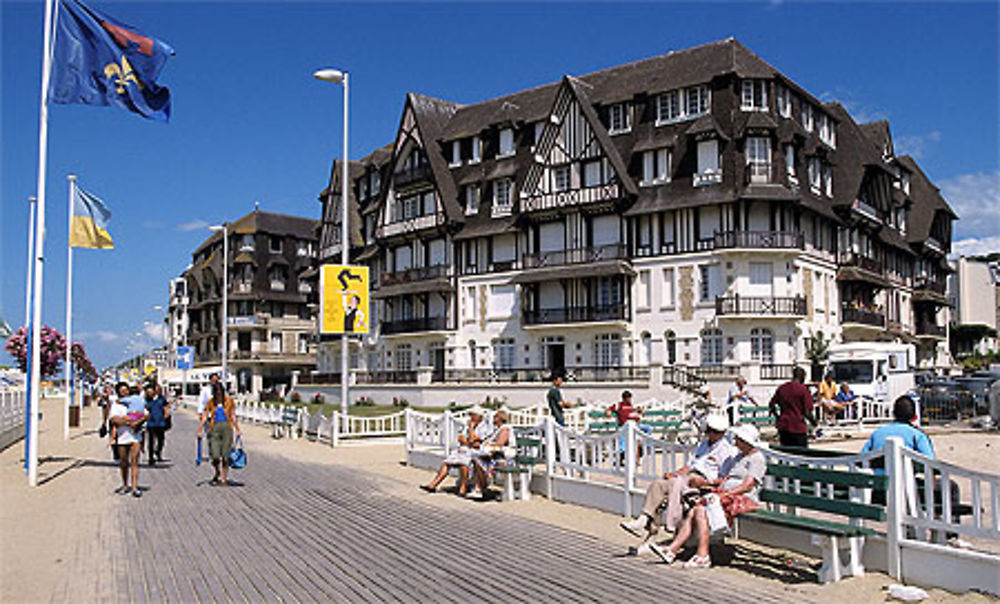 Digue promenade, Trouville-sur-Mer