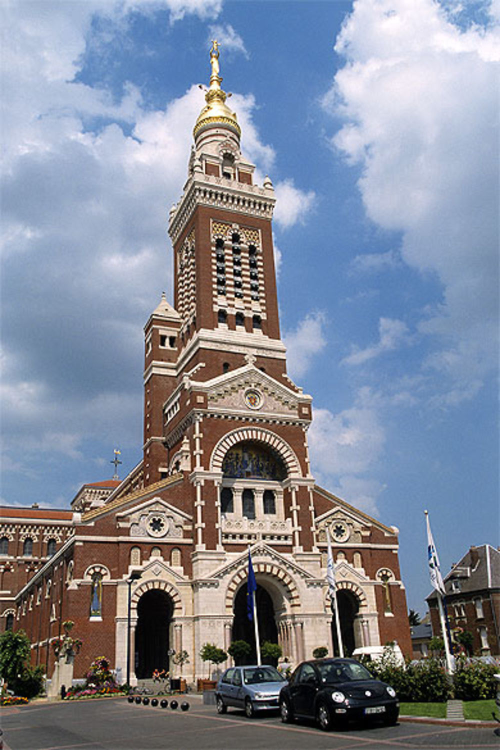 Basilique Notre-Dame-de-Brébières, Albert