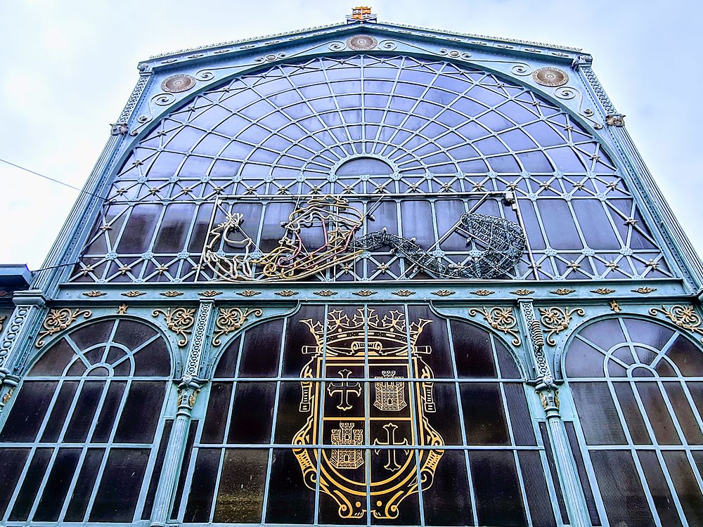 Magnifique architecture du marché de Palencia 