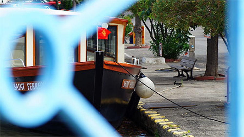 Le St Ferreol sur canal du midi