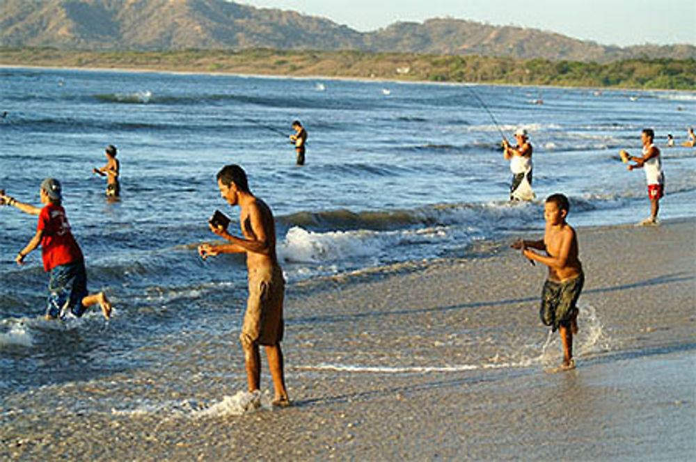 Pêcheurs Ticos à Tamarindo