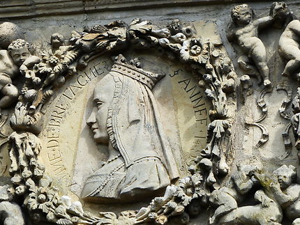 Médaillon d'Anne de Bretagne de Chabouille