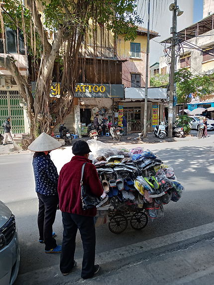 Scène de la vie à Hanoi