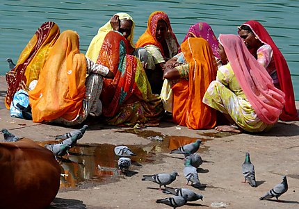 Groupe de saris
