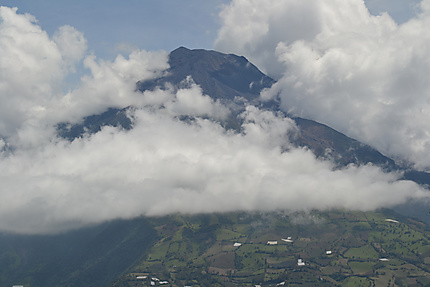 Tungurahua. Trek dans les environs de Banos