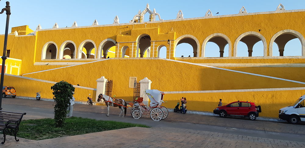 Izamal, ville jaune 