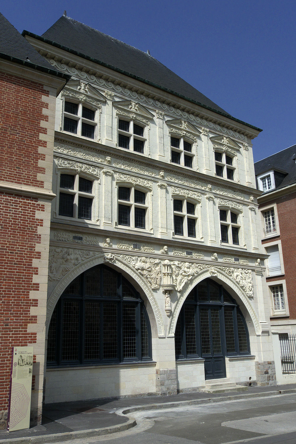Maison du Sagittaire, square J. Bocquet, Amiens