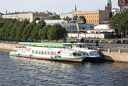 Bateaux sur la Daugava