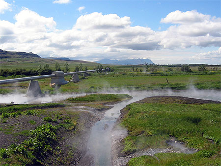Cours d'eau chaude à Deildartunguhver Cours d'eau chaude à Deildartunguhver