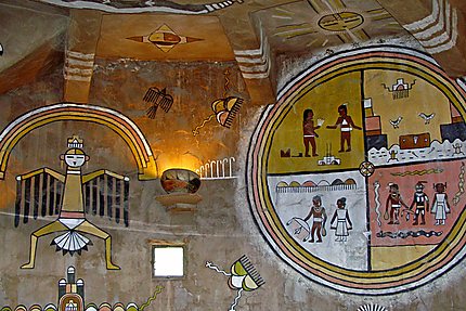Fresques hopis à l'intérieur de la tour panoramiqu