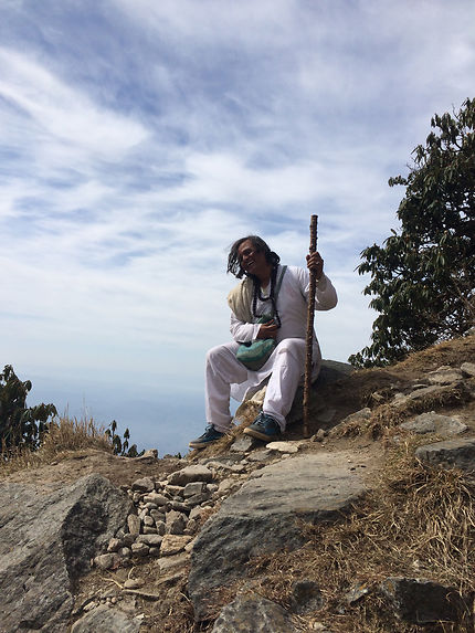 Yogi dans la montagne