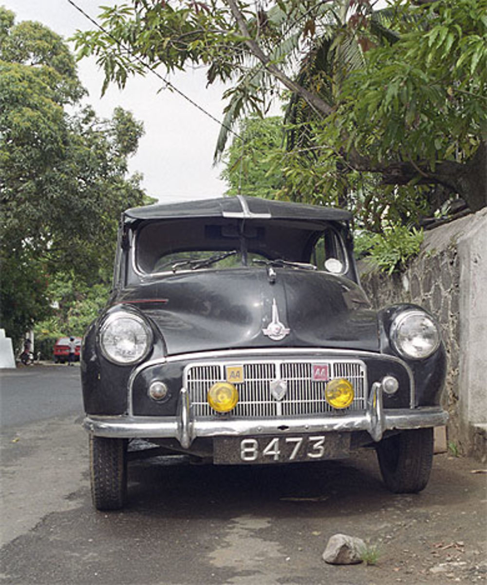 Voiture ancienne à Mahébourg