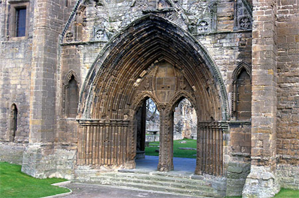 Entrée de la cathédrale d'Elgin