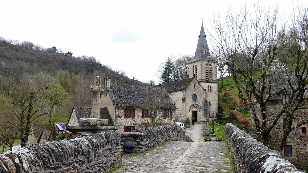 Eglise de Belcastel