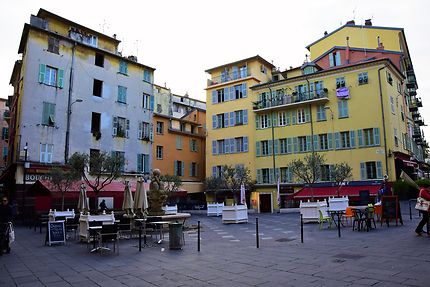 Place Saint-François à Nice