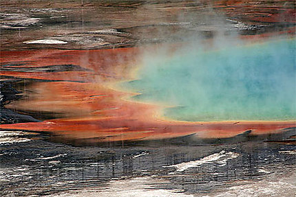 midway geyser basin - yellowstone