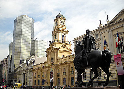 Le marchand de ballons de Plaza de Armas : Plaza de Armas : Santiago du  Chili : Région de Santiago et Valparaíso : Chili 