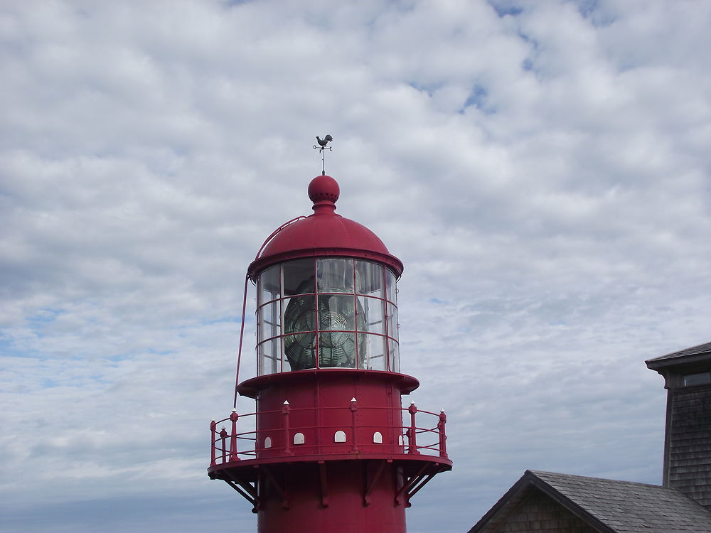 Lampe du phare de la Pointe-à-la-Renommée