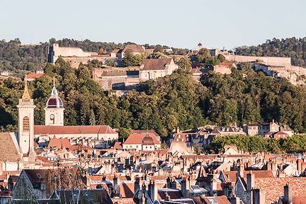 Besançon, La Citadelle et les toits de la ville