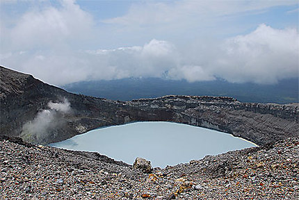 Cratère du volcan Rincon de la Vieja 