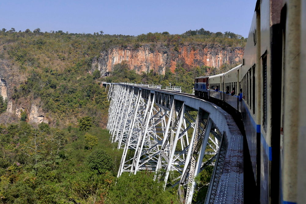 Le viaduc de Gokteik