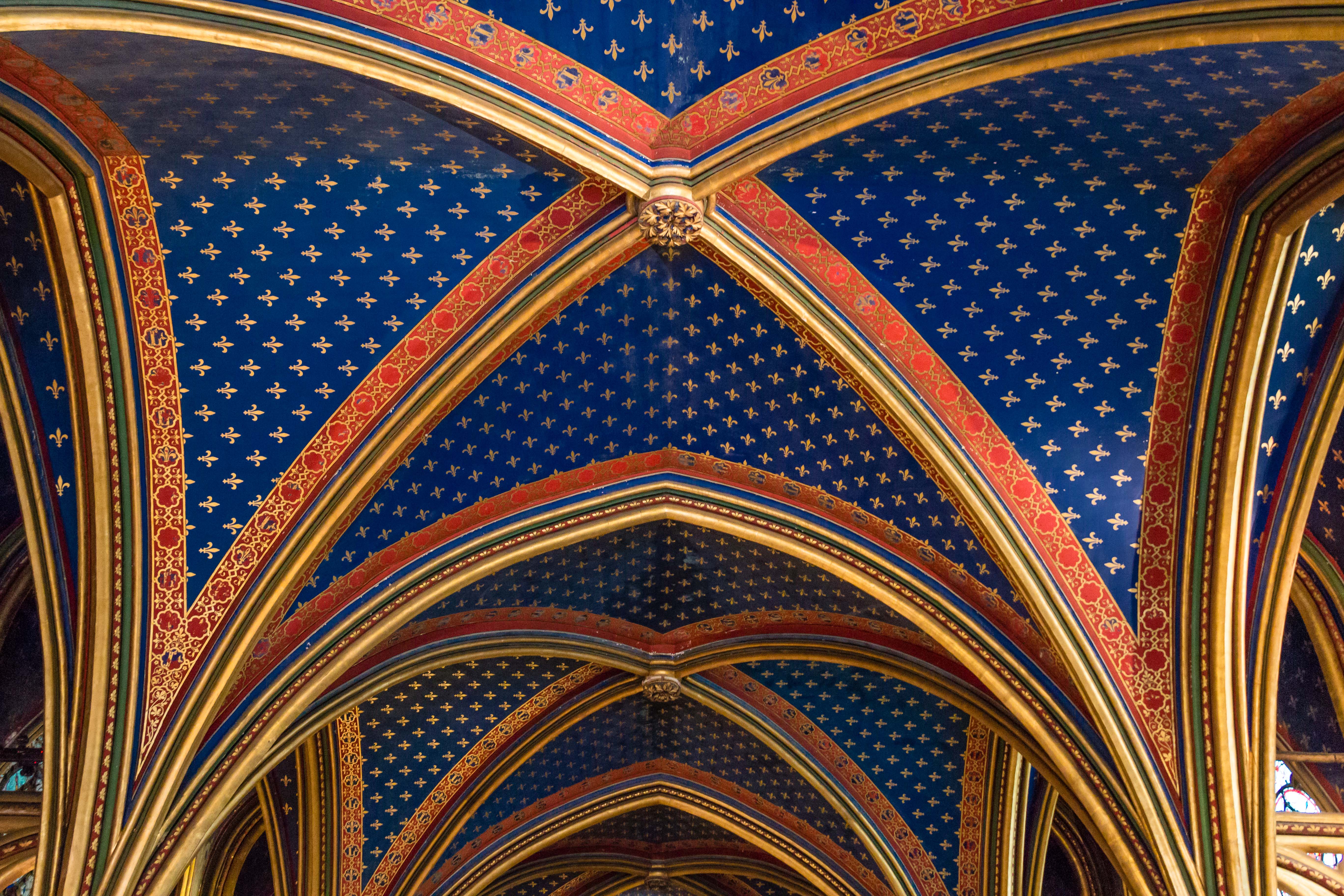Sainte-Chapelle, superbes voûtes et plafond Sainte-Chapelle, superbes voûtes et plafond