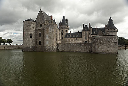 Le Château de Sully