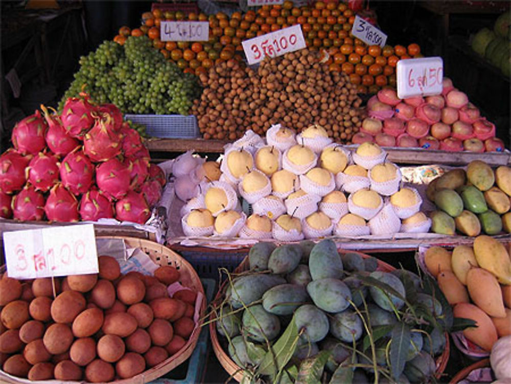 Marché de fruits tropicaux