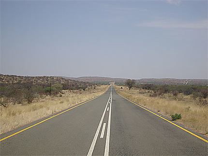 La route de Outjo à Opuwo