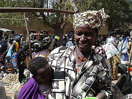 Femme malienne avec bébé
