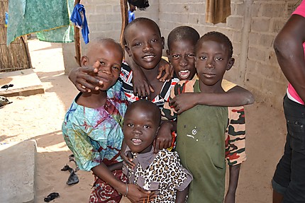 Enfants du village de Mballing près de Mbour