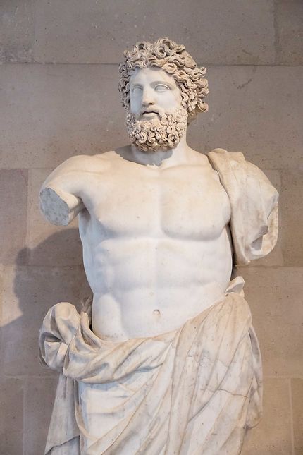 Le Louvre, buste de divinité barbue